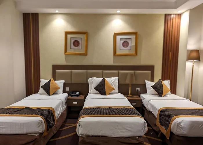 Qasr Al Ansar Golden Tulip Hotel