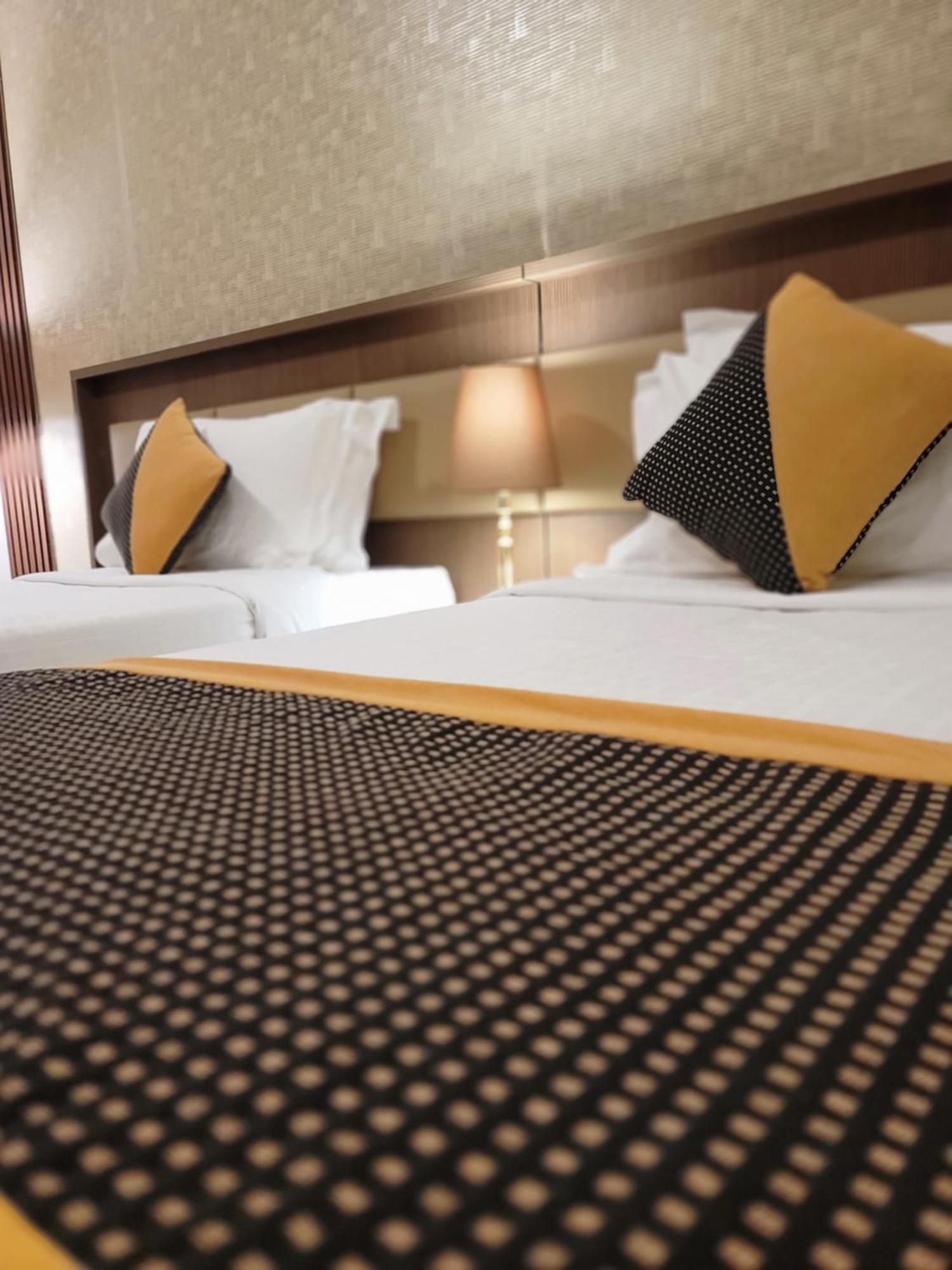 होटल Qasr Al Ansar Golden Tulip Hotel 3*