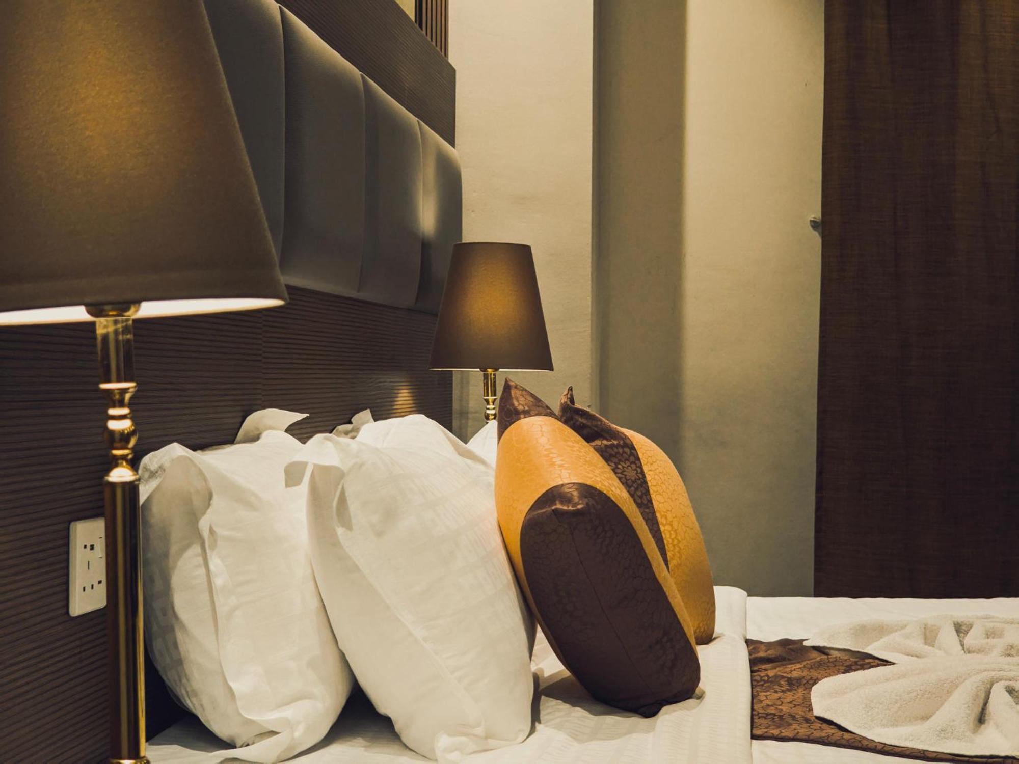 Qasr Al Ansar Golden Tulip Hotel होटल Medina
