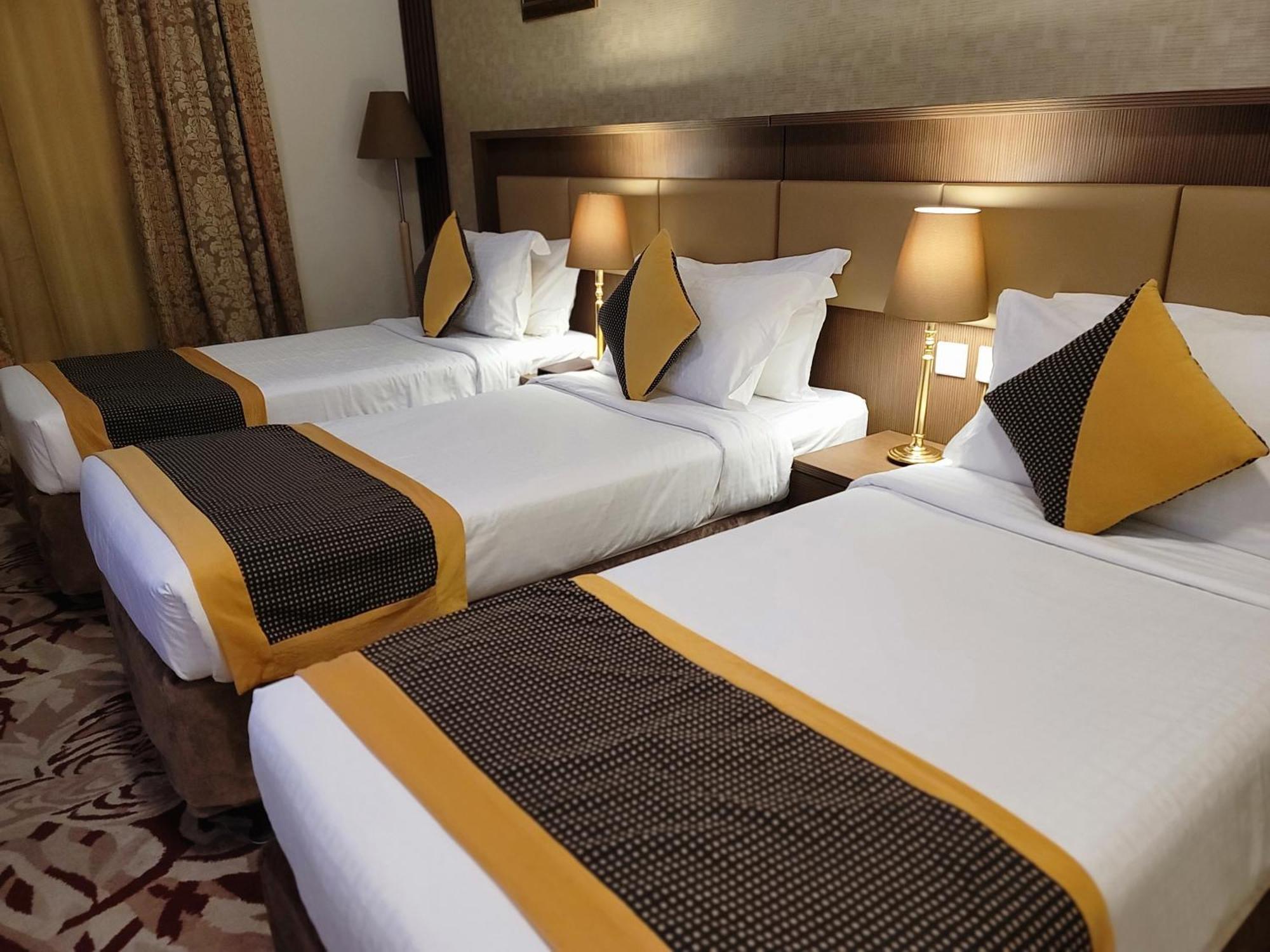 Qasr Al Ansar Golden Tulip Hotel होटल Medina