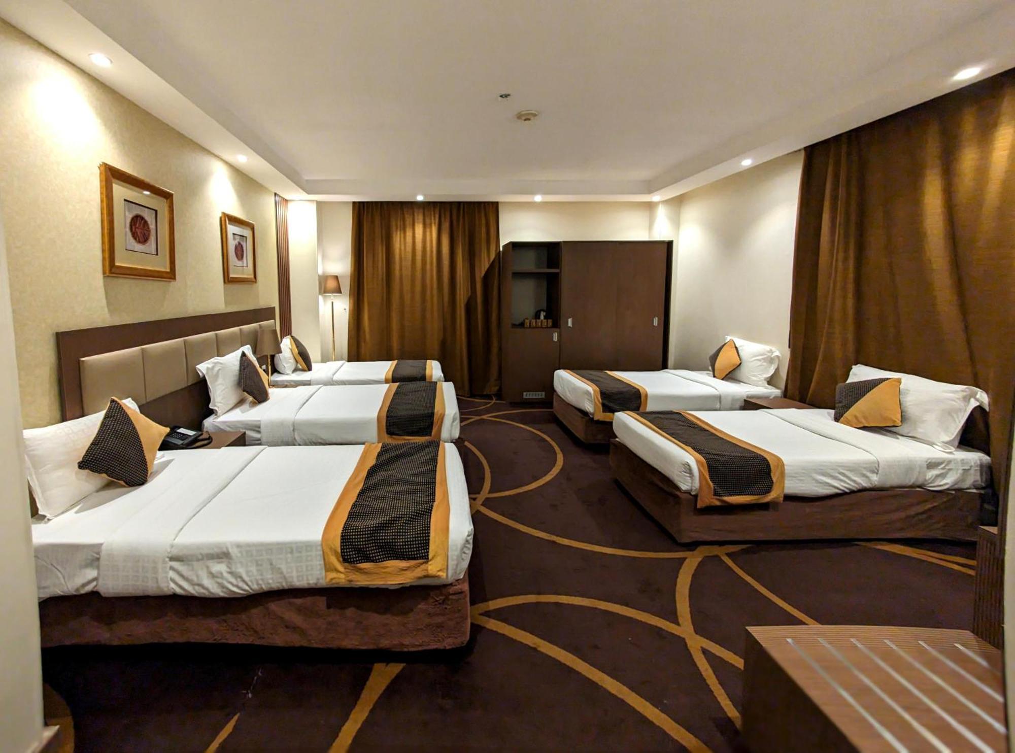 होटल Qasr Al Ansar Golden Tulip Hotel Medina