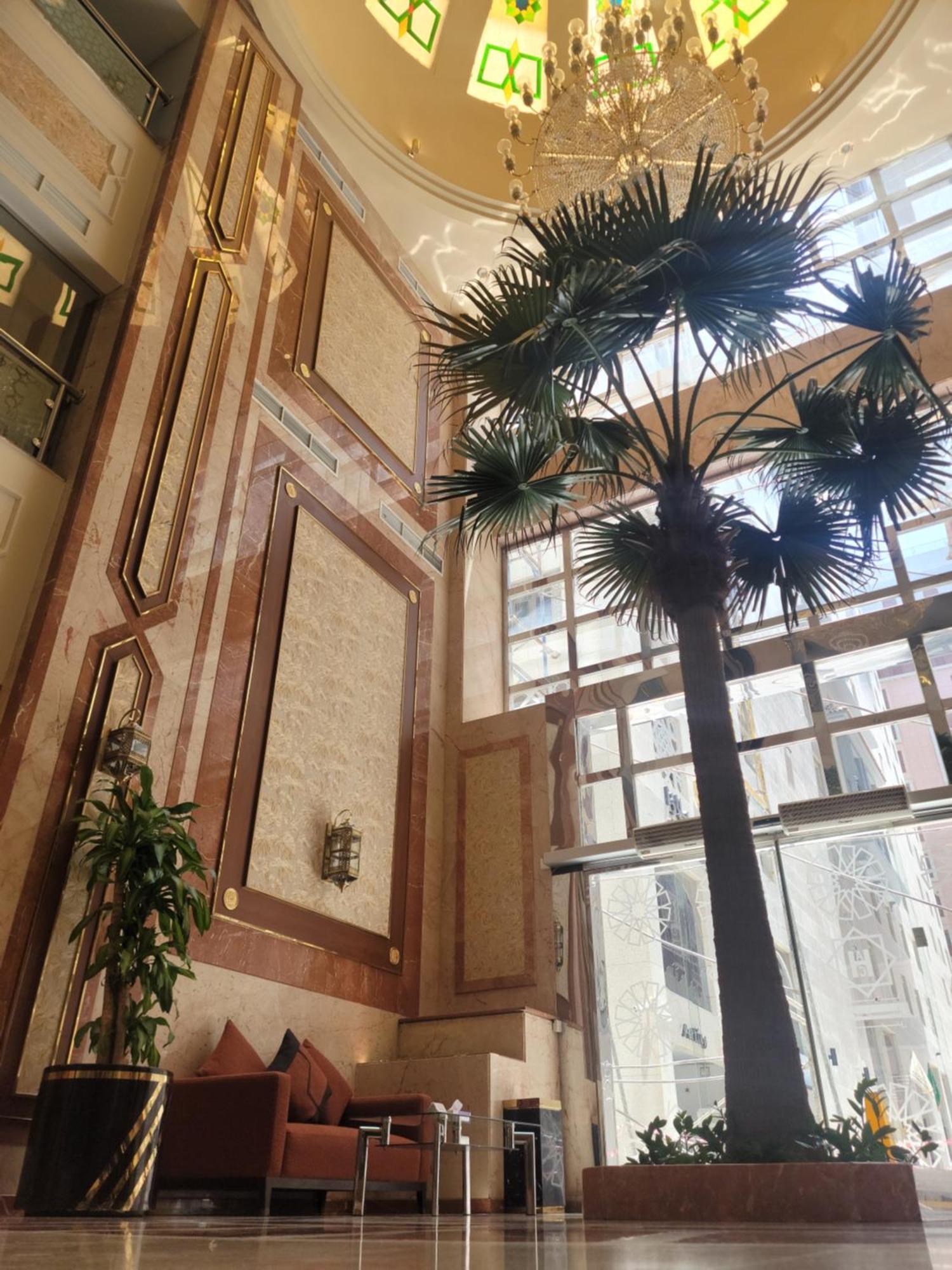 Qasr Al Ansar Golden Tulip Hotel होटल Medina