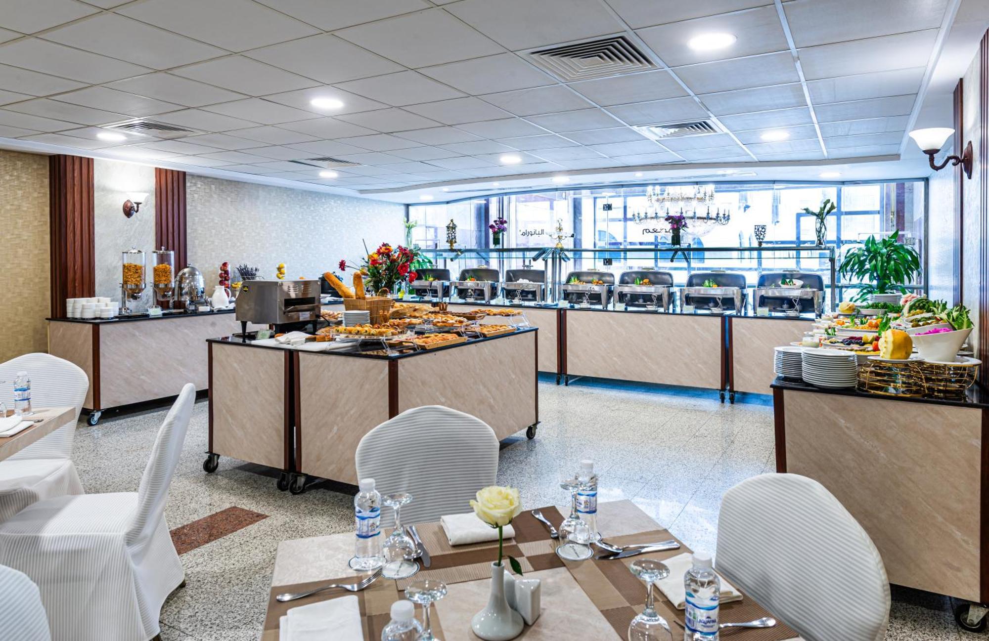 Qasr Al Ansar Golden Tulip Hotel होटल 3*