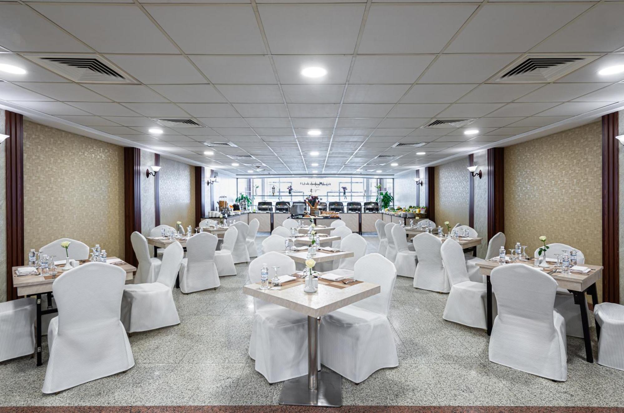 होटल Qasr Al Ansar Golden Tulip Hotel Medina